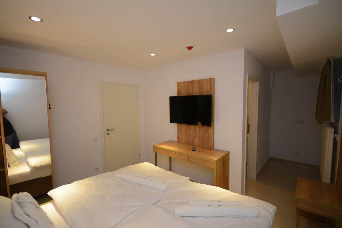 Room 10 — Guesthouse rooms, Groß-Buchholz, Hannover — 2