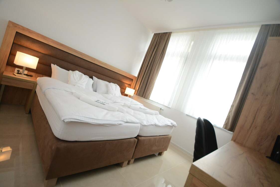Room 5 — Guesthouse rooms, Groß-Buchholz, Hannover — 2